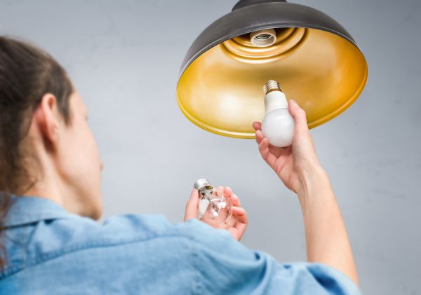 Light Bulb Replacement in Pickerington